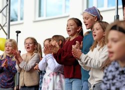 Jenas Groesste Schule Feierte 10 Jaehriges 23